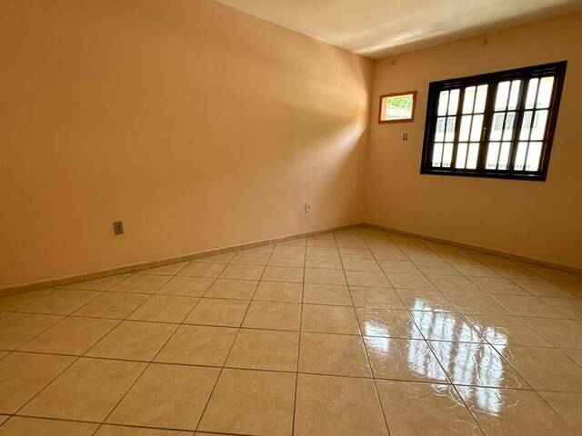 Casa para Locação em São Gonçalo - 5