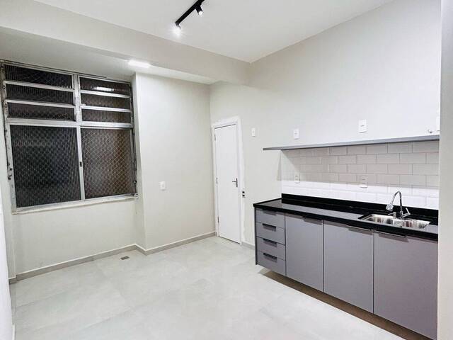 #246 - Apartamento para Venda em Niterói - RJ - 1